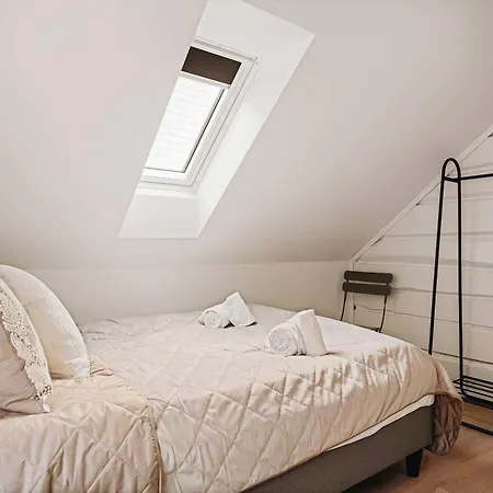 בית נופש Dinbnb Homes L Charming 2-bedroom By The Sea Cozy ברגן