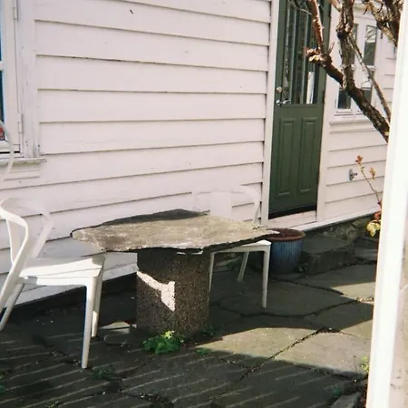 Dinbnb Homes L Charming 2-bedroom By The Sea Cozy Bergen