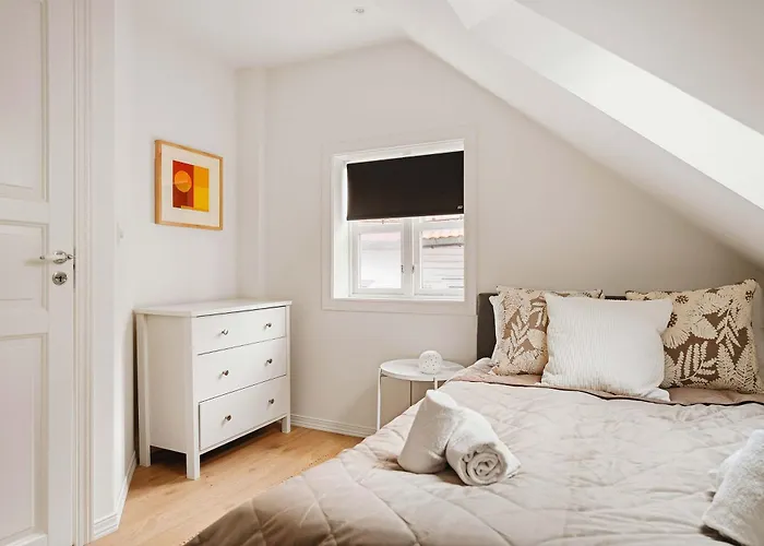 Dinbnb Homes L Charming 2-bedroom By The Sea Cozy *