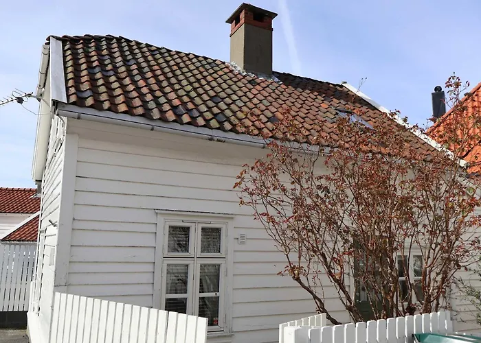 Dinbnb Homes L Charming 2-bedroom By The Sea Cozy Vakantiehuis